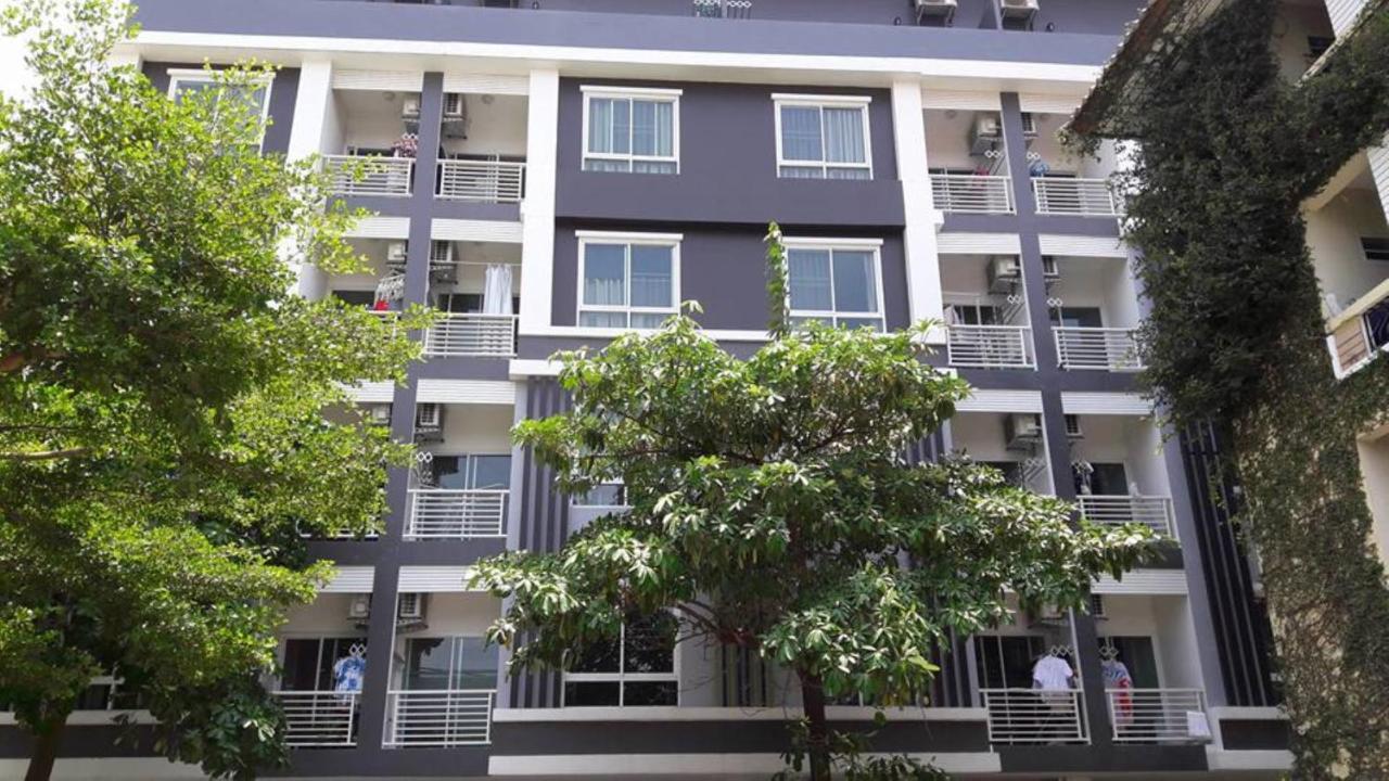 8 Residence Bangkok Exterior photo