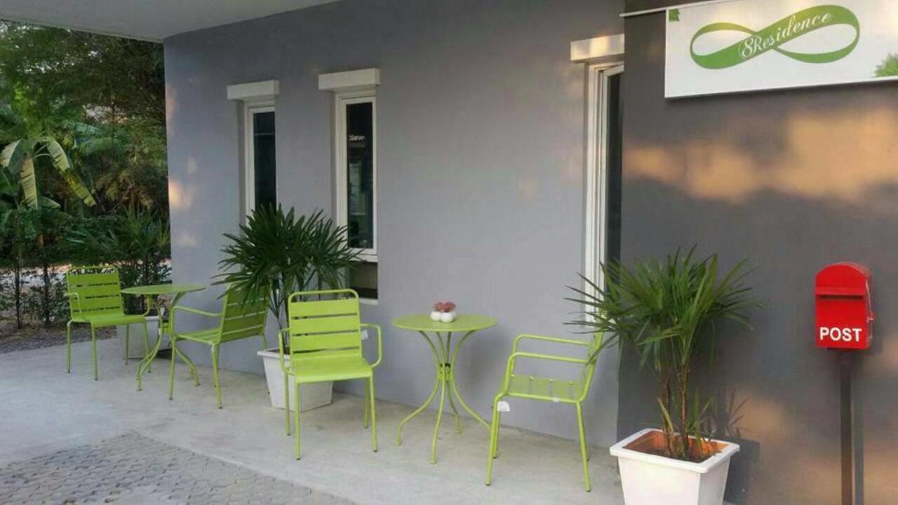 8 Residence Bangkok Exterior photo